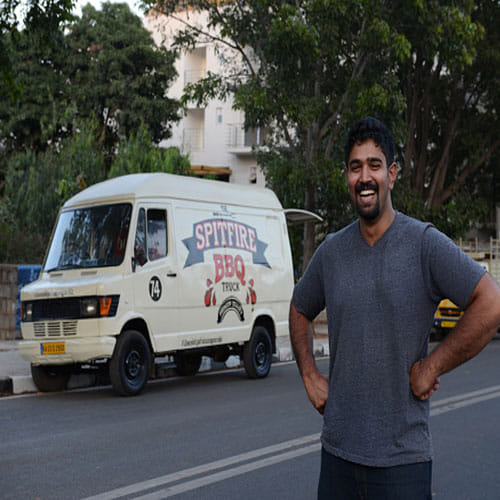 food truck in India is a hot choice less investment and big profit