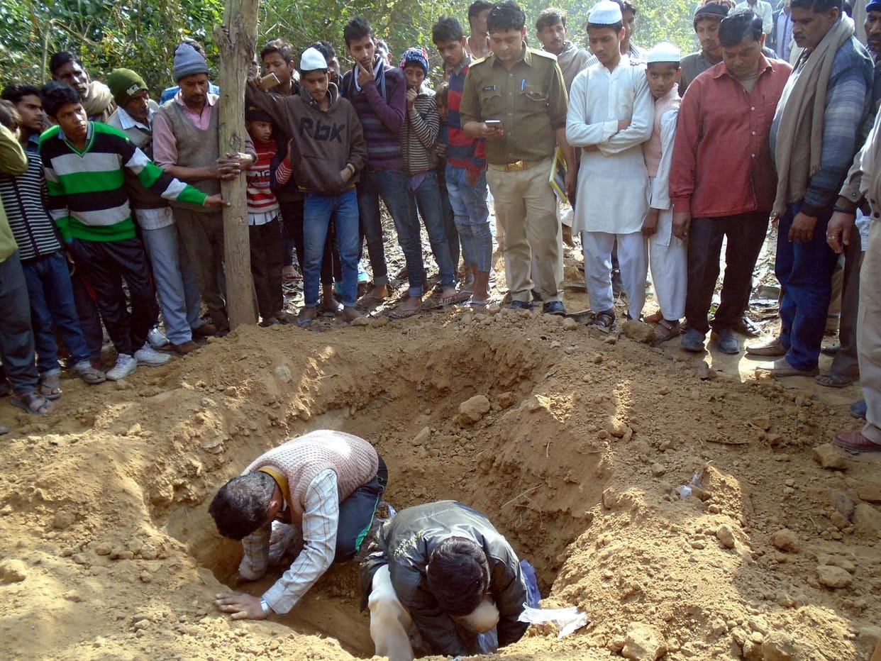 committee to investigate boundry of graveyard in Uttar Pradesh.