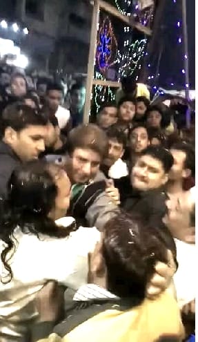 Raj Babbar procession of mistreatment of youth, viral videos