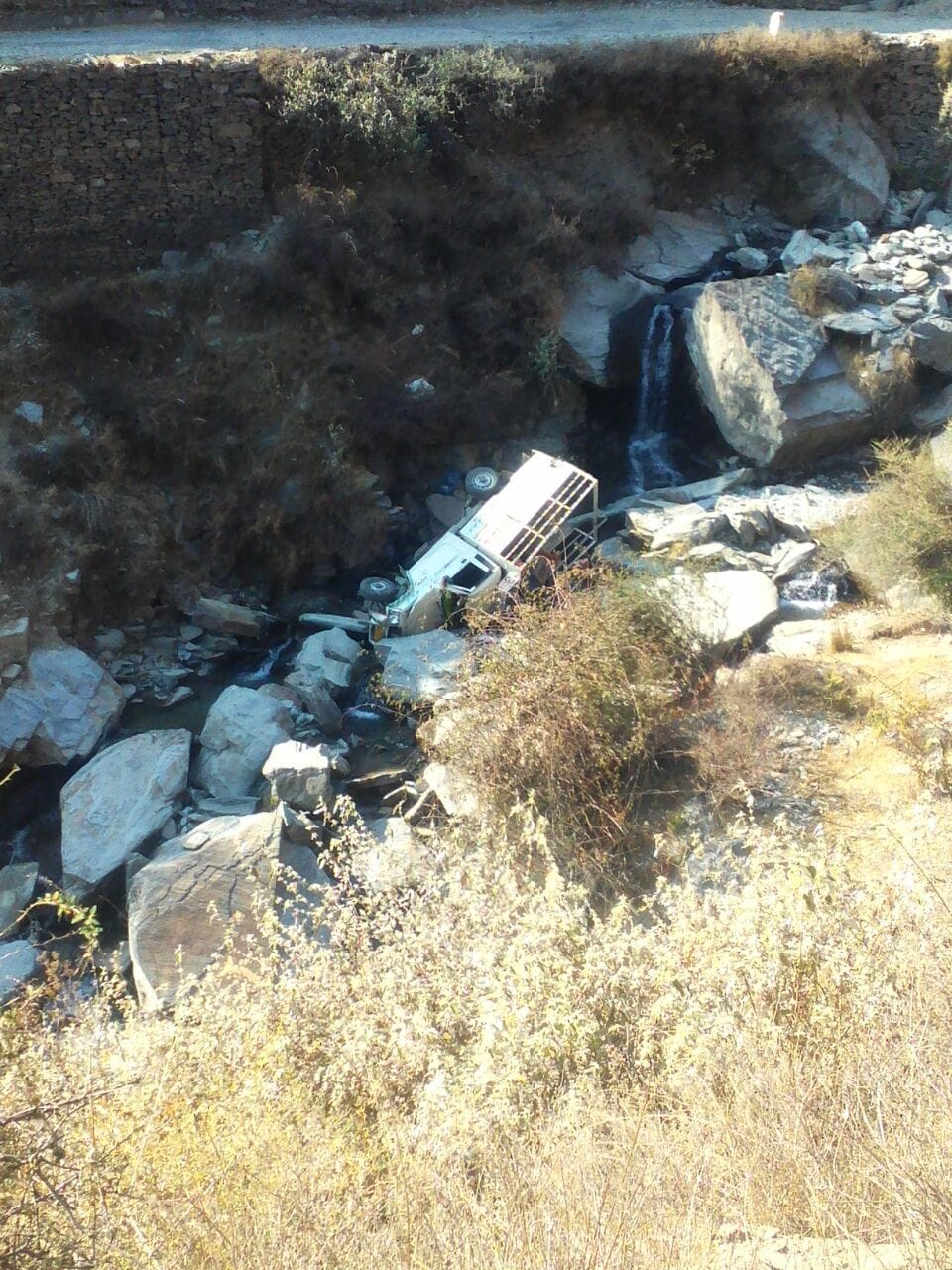 pickup accident in baragarh