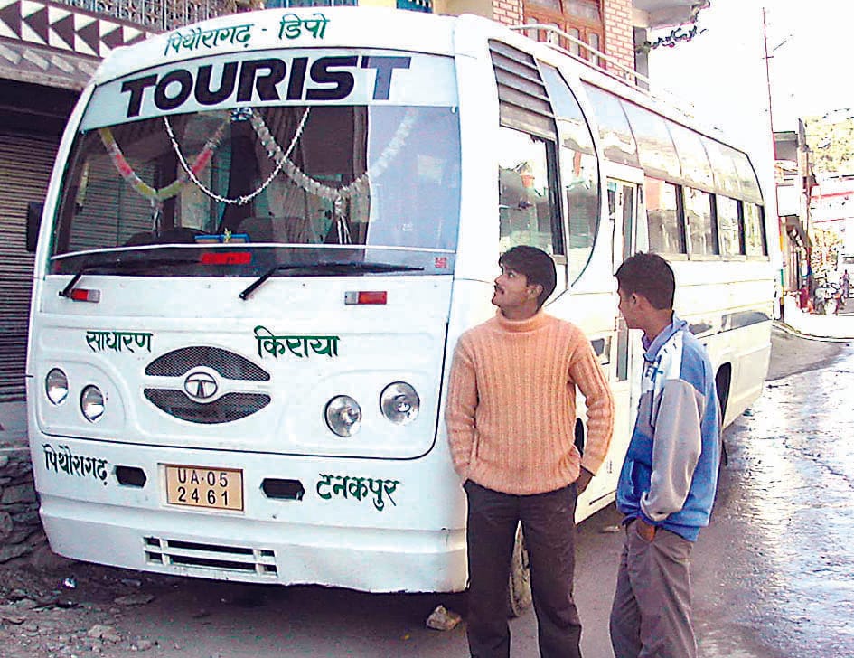 January Lucknow, Agra, Kanpur bus service