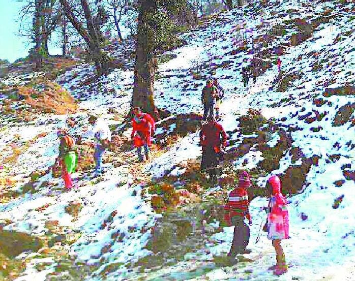 Increased tourist activity in Munsyari