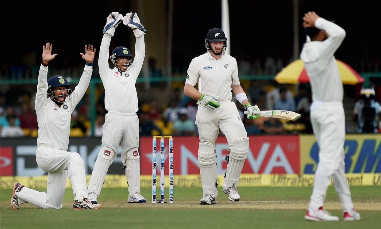 Hashim Amla become 10000th LBW victim in test cricket 
