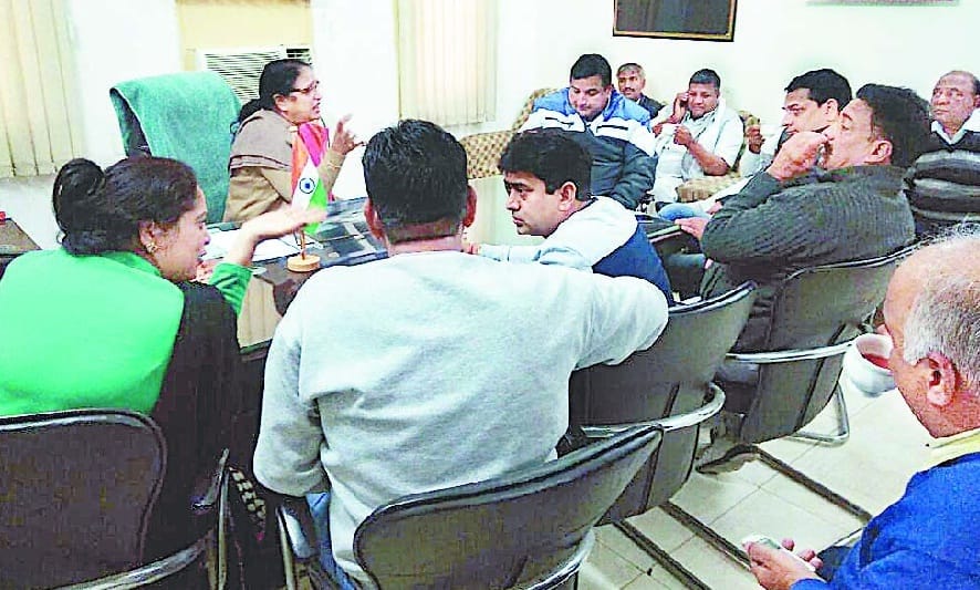 Myor Shakuntla Rajiwal hIsar, emergency meeting hisar, Hisar