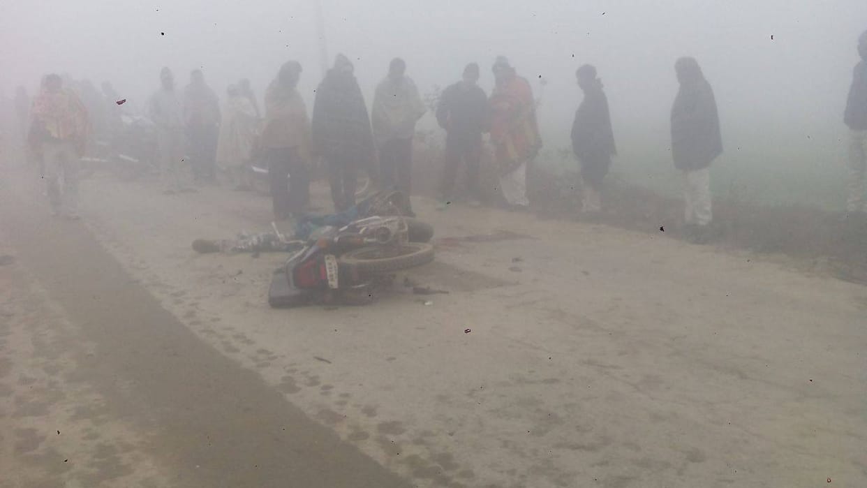 boy killed in road accident due to dense fogg and fast speed at sonipat
