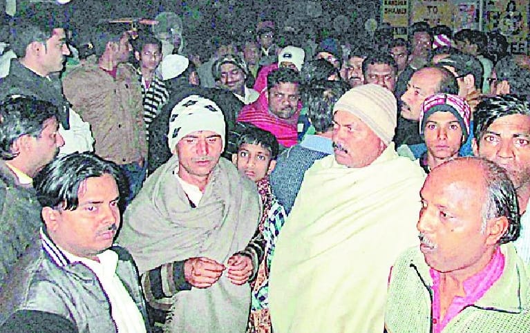 Miscreants shot businessman son, seriously