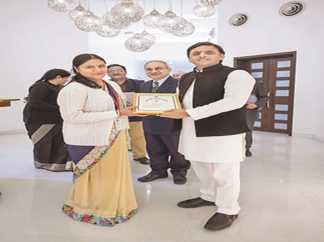 Suman CM given gallantry awards