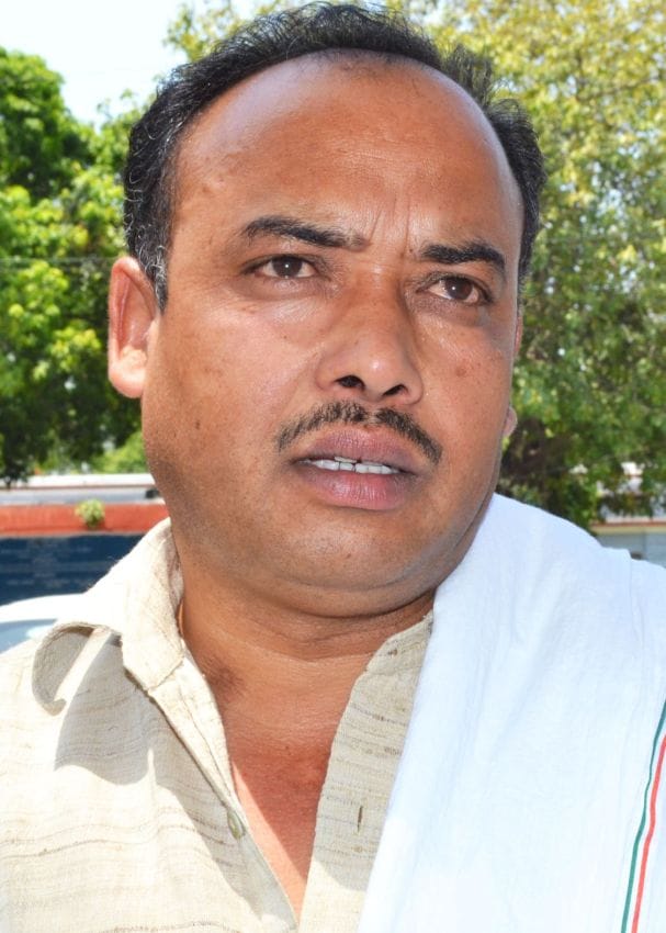 In support of the district president Akhilesh's resignation