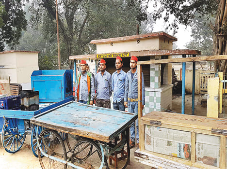 GRP station master beaten by soldiers