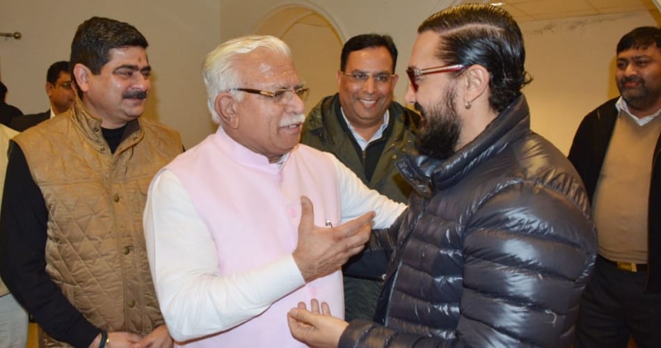 CM khattar will give new year gift to mahavir singh phogat