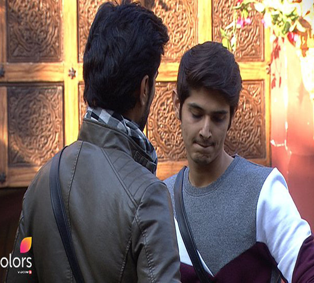 BIGG BOSS: Rohan Mehra locks himself in the bathroom