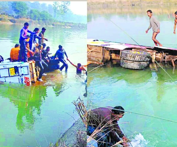 bus accidently jumped in a canal in sitapur