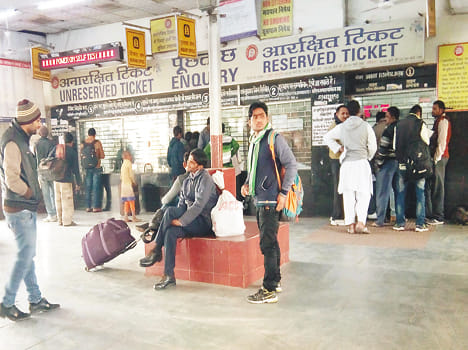 Fog was commanded by the break of trains