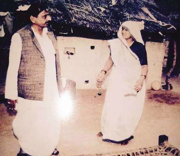mulayam singh yadav life story