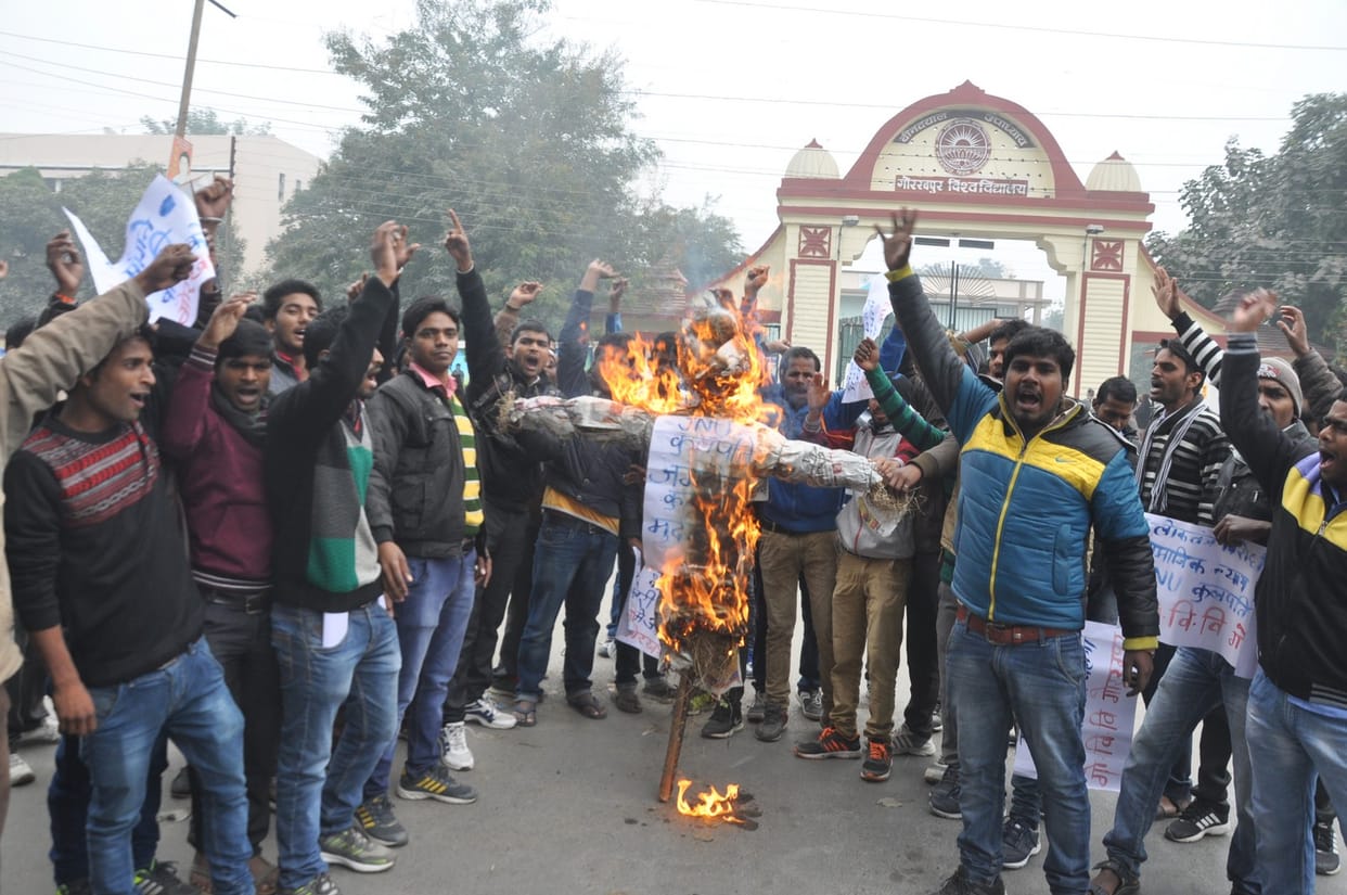 burn effigies 
