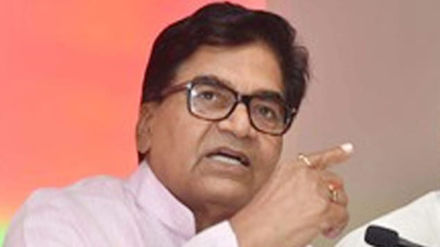 ram gopal yadav says sp clash is not going to end now
