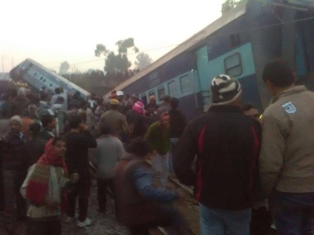After midnight Sealdah-Ajmer passenger meet our realitves and wrapped them