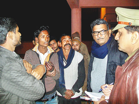 Firing quota controversy, three injured