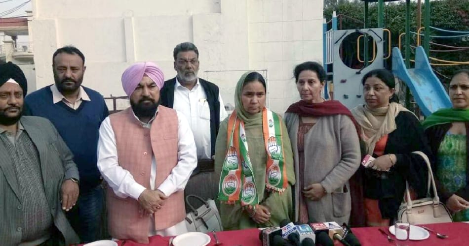 Balwinder resigned from aap and joined congress