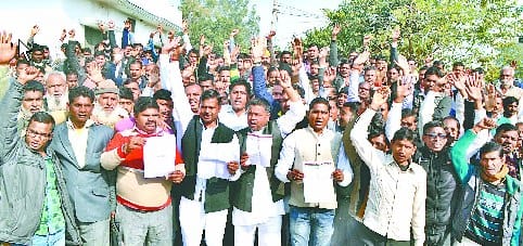Two block chief, a district panchayat member SP left