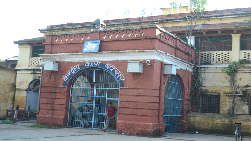 Bihar: five prisoners escaped from buxar central jail