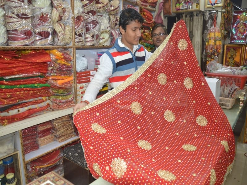 chunri for godess durga from mathura