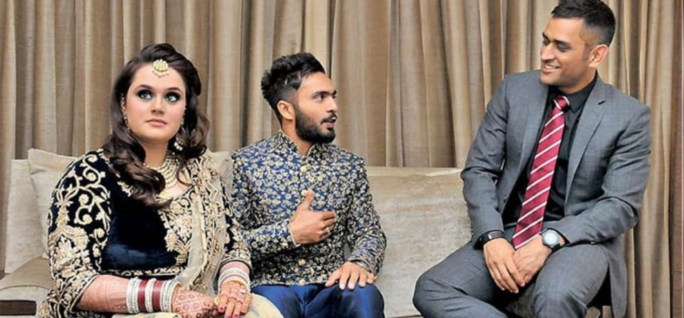 Cricketer Yuvraj Singh and Ishant after the wedding, arrived at Captain Cool Reception