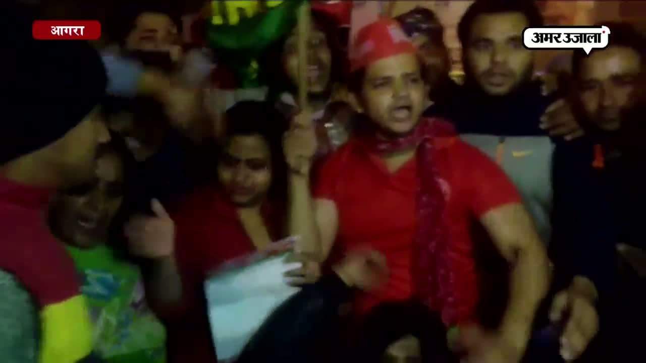 अखिलेश यादव 