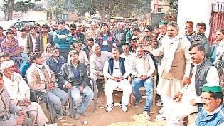 kheti ke liye thos kadam uthaye sarkar