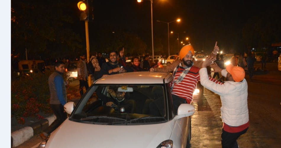 new year celebrations in chandigarh, aroma road celebration
