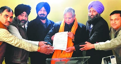 ambala mp ratan lal kataria writes a song in praise of prime minister narendra modi
