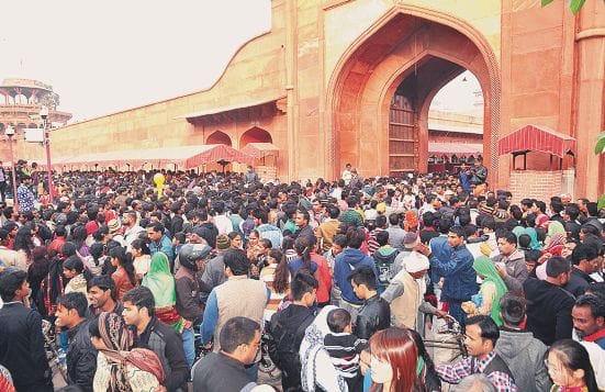 Taj and fort broken record crowd