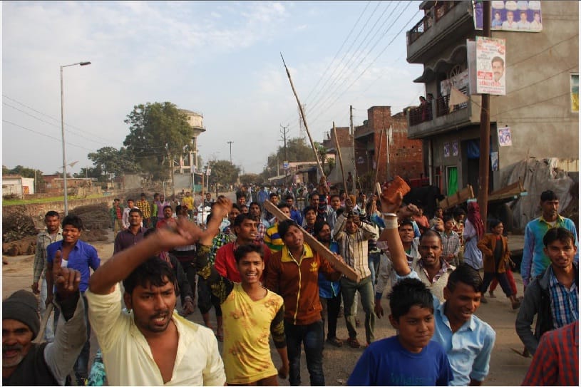  Jat and Dalit conflicts for Withdrawing cash from ATMs, six injured