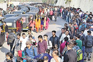 flood of devotees on New Year's at Katra