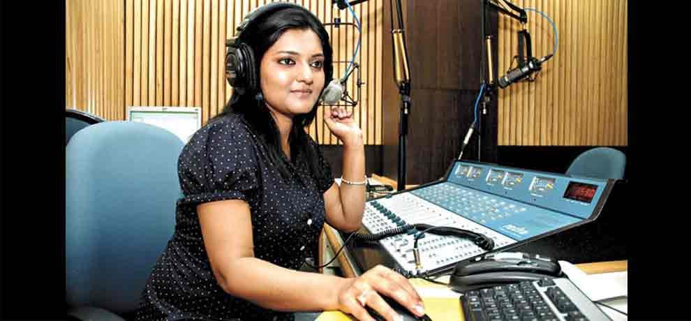 three youth started radio channel of bol harayan in australia