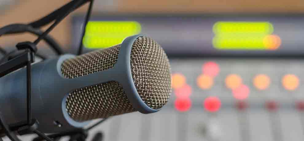 three youth started radio channel of bol harayan in australia