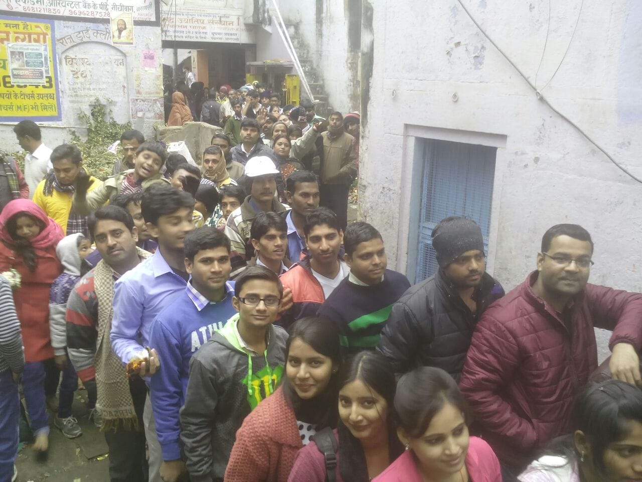 new year celebration in varanasi,sarnath flocked