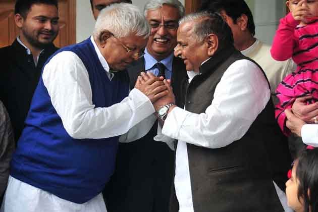 Lalu targets Modi, tweeted , read five statements