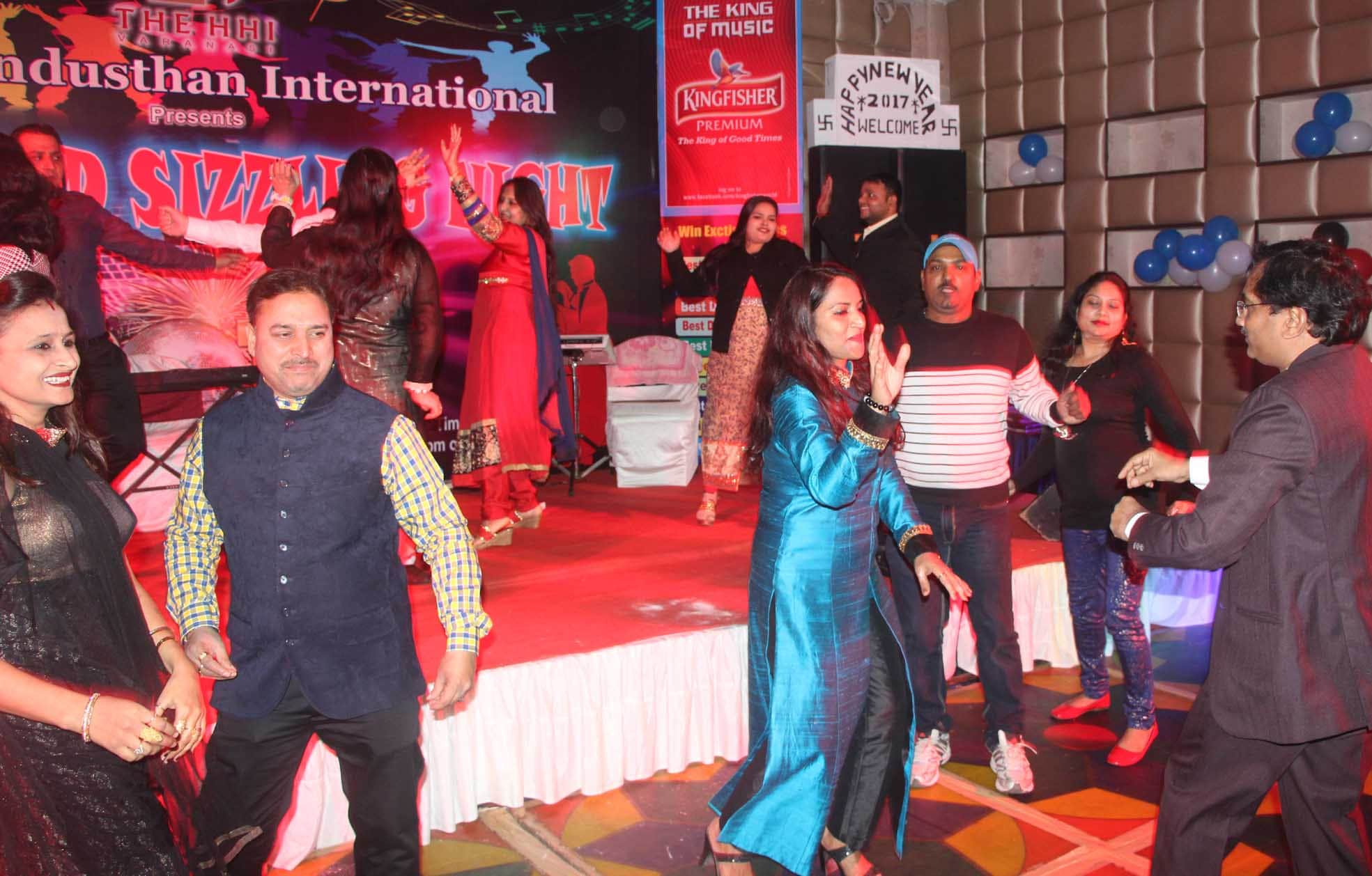 Varanasi New Year's fun , view pictures 