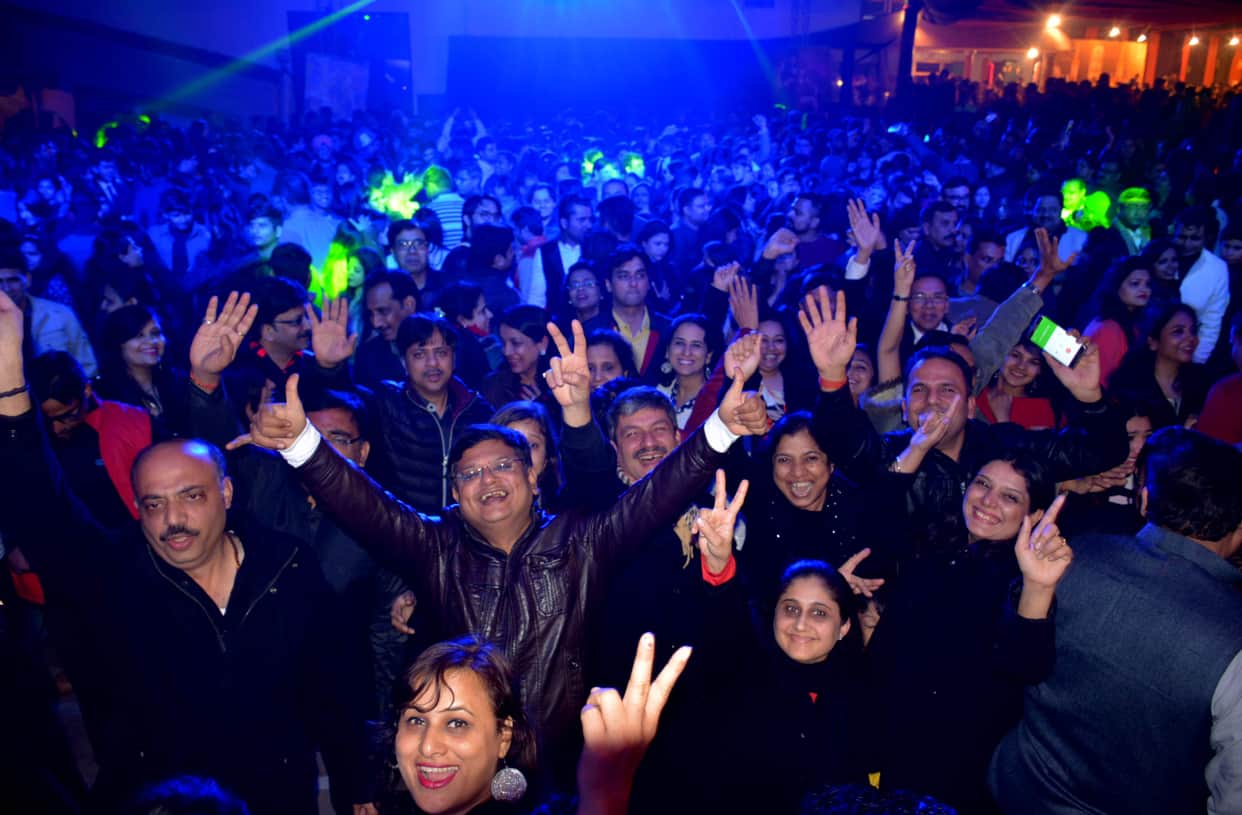 Varanasi New Year's fun , view pictures 