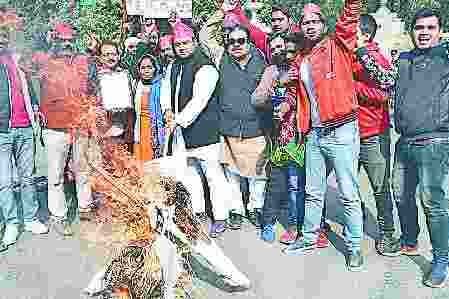 SP candidates in turmoil of agreement, Know, where who can get tickets in Meerut