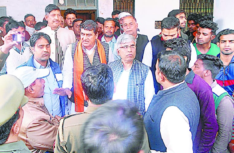 Authorities stopped in Kenduki Mahapanchayat