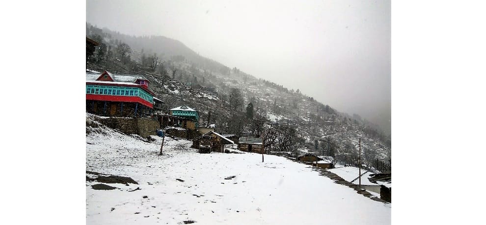 snowfall in manali shimla kumarsian himachal