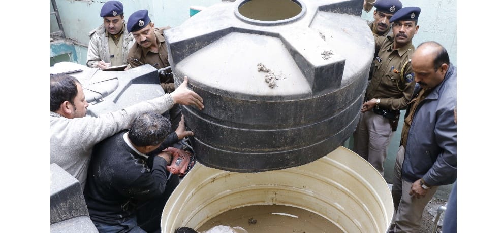 dedbody  find in water tank in solan
