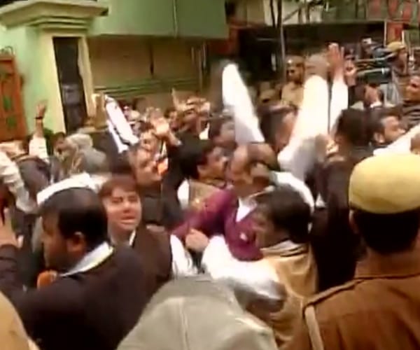 ruckus at SP office in Lucknow.