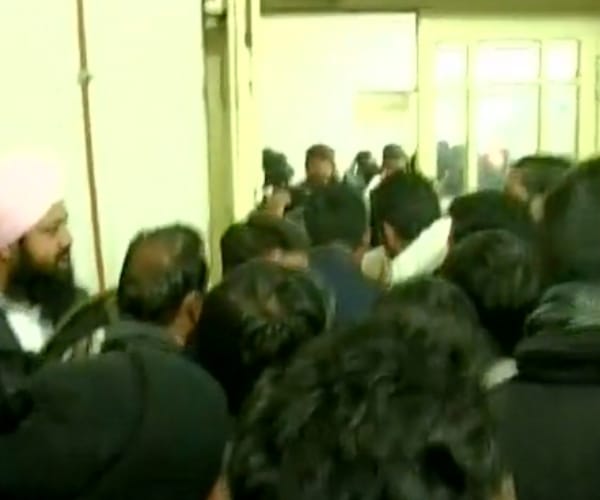 ruckus at SP office in Lucknow.