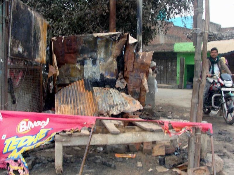 The spark from the transformer burned khokha