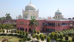 allaah kee ibaadat ke siva kisee kee pooja kee ijaajat nahi : daarul uloom