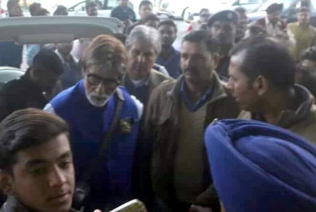 amitabh virat and anushka back from uttarakhand.