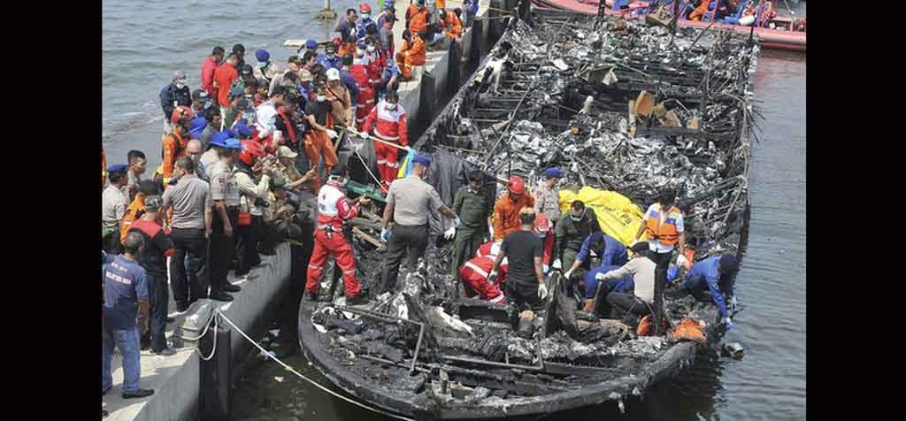 Indonesian ferry fire leaves 23 dead and 17 missing